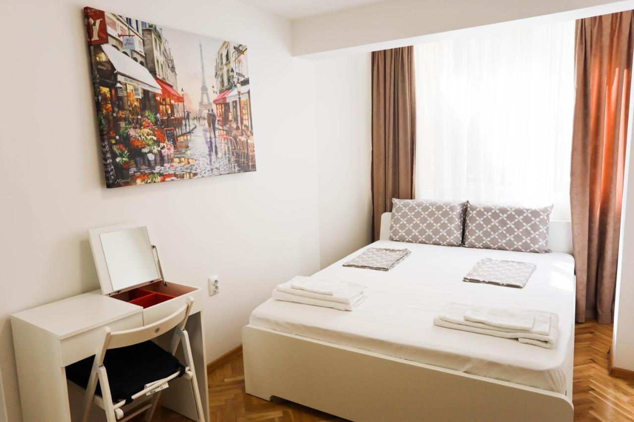 White Central Apartment Varna Exterior photo